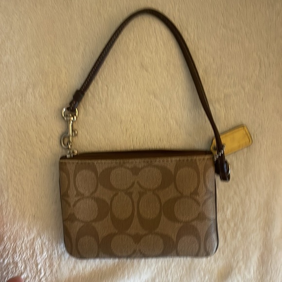 Small coach clutch - Picture 2 of 3